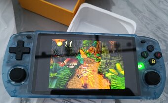 powkiddy RGB10 max3 16/128GB kapesní herní konzole - 8