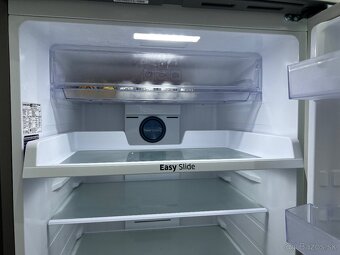 Samsung kombinovaná chladnička 440 litrov - 8