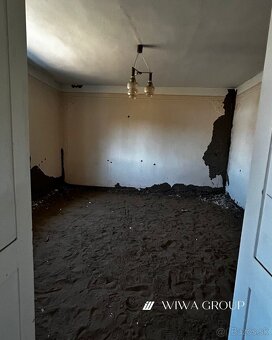 Na predaj starší rodinný dom s veľkým pozemkom v obci Imeľ - 8