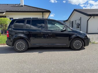 Touran 1,9 TDi DSG - 8