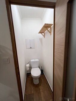 PRENÁJOM - Veľký 2 izbový byt s balkónom na VII. sídlisku - 8