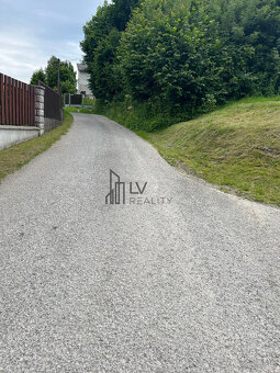 ZNÍŽENÁ CENA Na predaj pozemok vhodný na výstavbu RD v Ko - 8