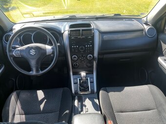 Suzuki Grand Vitara 2.0 benzín - 8