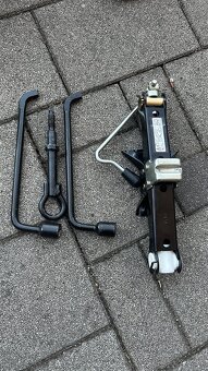 Citroën C3 2007 rezervné koleso - 8