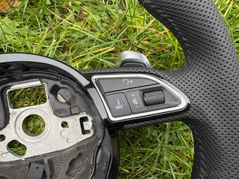 VOLANT AUDI KOŽENÝ PERFOROVANY CIERNE SITIE ZKOSENY - 8