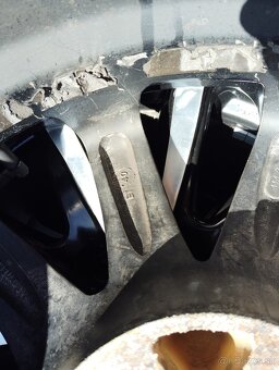 Zimná sada hliníkové disky 5x114,3 + pneumatiky 215/60R17 - 8