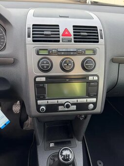 Volkswagen Touran 2.0 CNG - 8