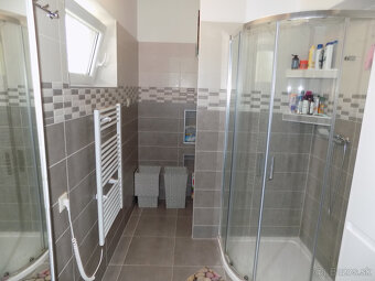 Na predaj dom s ovocným sadom 4401m2 -Veľké Kosihy. - 8
