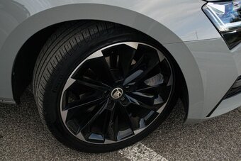 Škoda Superb Combi Sportline 4x4 DSG - 8