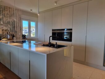 CHORVÁTSKO - Krásny luxusne zariadený 3 izbový apartmán S3 - - 8
