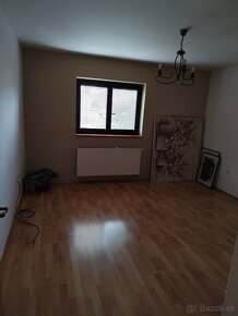 Rodinný dom 7 izbový - 8