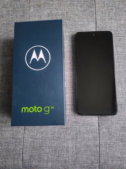 Predám dva telefóny len spolu - 8