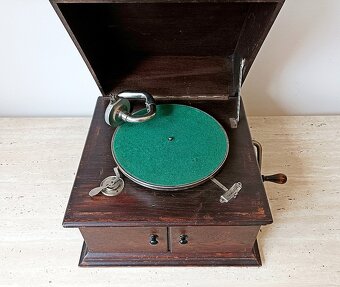 Carnophon - starožitný stolní gramofon ve dřevěné skříni - 8