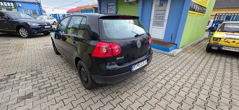 Volkswagen Golf - 8
