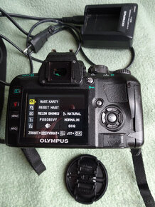 Predám digit. zrkadlovku OLYMPUS E-410-komplet - 8