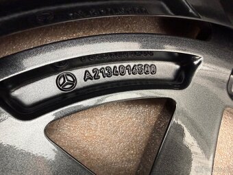 Originál letní kolesa Mercedes E AMG R19 - 8