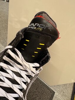 BRUSLE BAUER HYPERLITE , vel. 45/9,5 fit 1 - 8