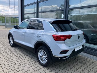 Volkswagen T-Roc 1.5 TSI DSG 110kW nízky nájazd 68.000km - 8
