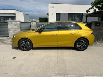 Opel Astra Elegance 81KW MT/6 - 8