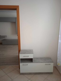Prenájom 1,5 - izbový byt s lodžiou. - 8