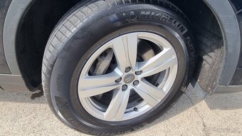 Audi Q7 3,0 TDi 200KW 4x4 AT8 - 8