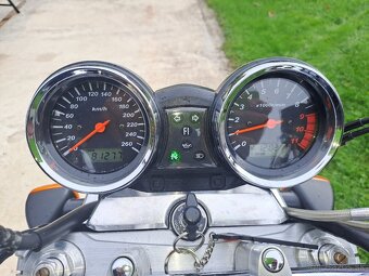 Suzuki gsx 1400 r.v.2004 - 8