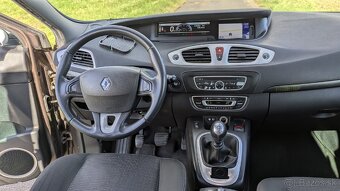 Renault Grand Scenic III 2009 7 miest - 8