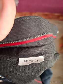 Tmavomodrý oblek - 8