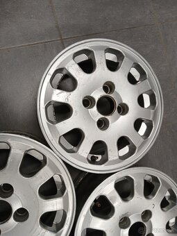 Felicia mystery 4x100 r13 - 8