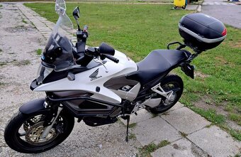 Honda VFR 800X CROSSRUNNER - 8