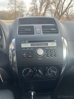 Suzuki SX4 - 8