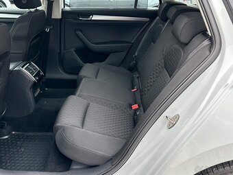 Škoda Superb Combi 2.0 TDi DSG WEBASTO, r.v.: 2017 - 8