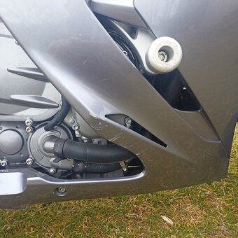 Yamaha FJR1300 - 8