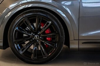 Audi Q8 - 8