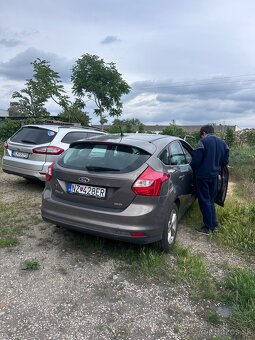 Ford Focus - 8