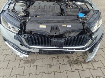 Škoda Octavia - 8