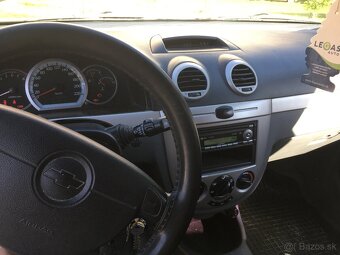 Chevrolet lacetti - 8