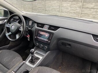 ŠKODA OCTAVIA COMBI 3 2.0 TDi - 8