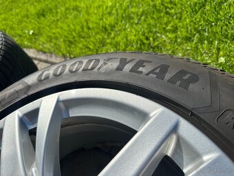 BMW - 4ks hlinikové disky 16” + pneumatiky - 8