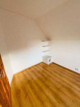 ZNÍŽENÁ CENA EXKLUZÍVNY RD, 6 IZBOVÝ RODINNÝ DOM, 300 - 8