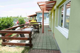 Byt s parkovacím stojiskom pri Slnečných jazerách - 8