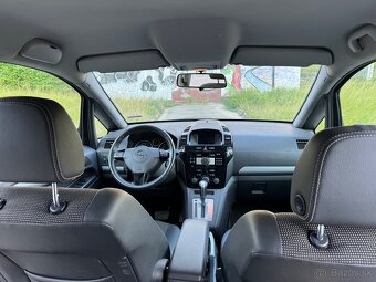 Opel Zafira – 2.2 benzín 2008 - 8