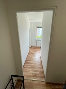 Ponúkame Vám na prenájom 1 izbový byt na Ondavskej ulici na - 8
