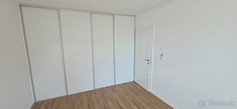 PRENÁJOM – veľkometrážny 3 iz byt vo Vrakuni - 8