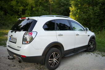 Predám Chevrolet Captiva 4x4 Automat,plná vybava - 8