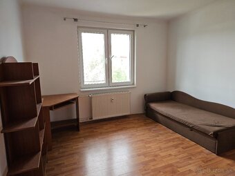 Prerobený 2 izbový byt v dolnej časti mesta KNM - 8