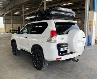 Toyota Land Cruiser Adventure - 8