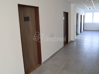 ADMINISTRATÍVNY ALEBO OBCHODNÝ PRIESTOR 16 m2 NA PRENÁ… - 8