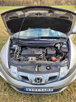 Honda Civic 1.8 i-VTEC BENZÍN + LPG - 8