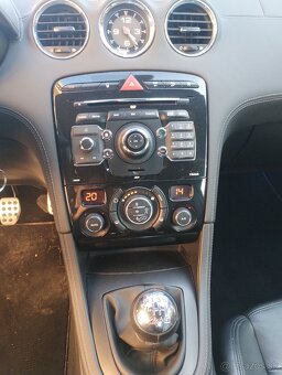 PEUGEOT RCZ 2.0Hdi - 8